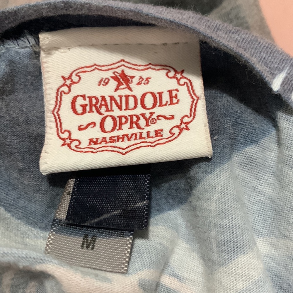Grand Ole Opry Women's Short Sleeve Graphic Tee - Gray with Pink Script - Picture 6 of 6